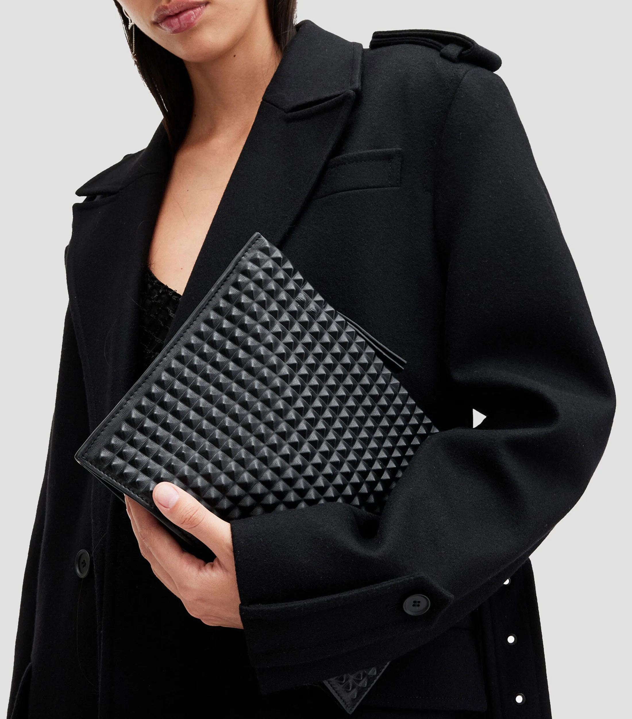 AllSaints Bolso Clutch texturizado en piel Mujer