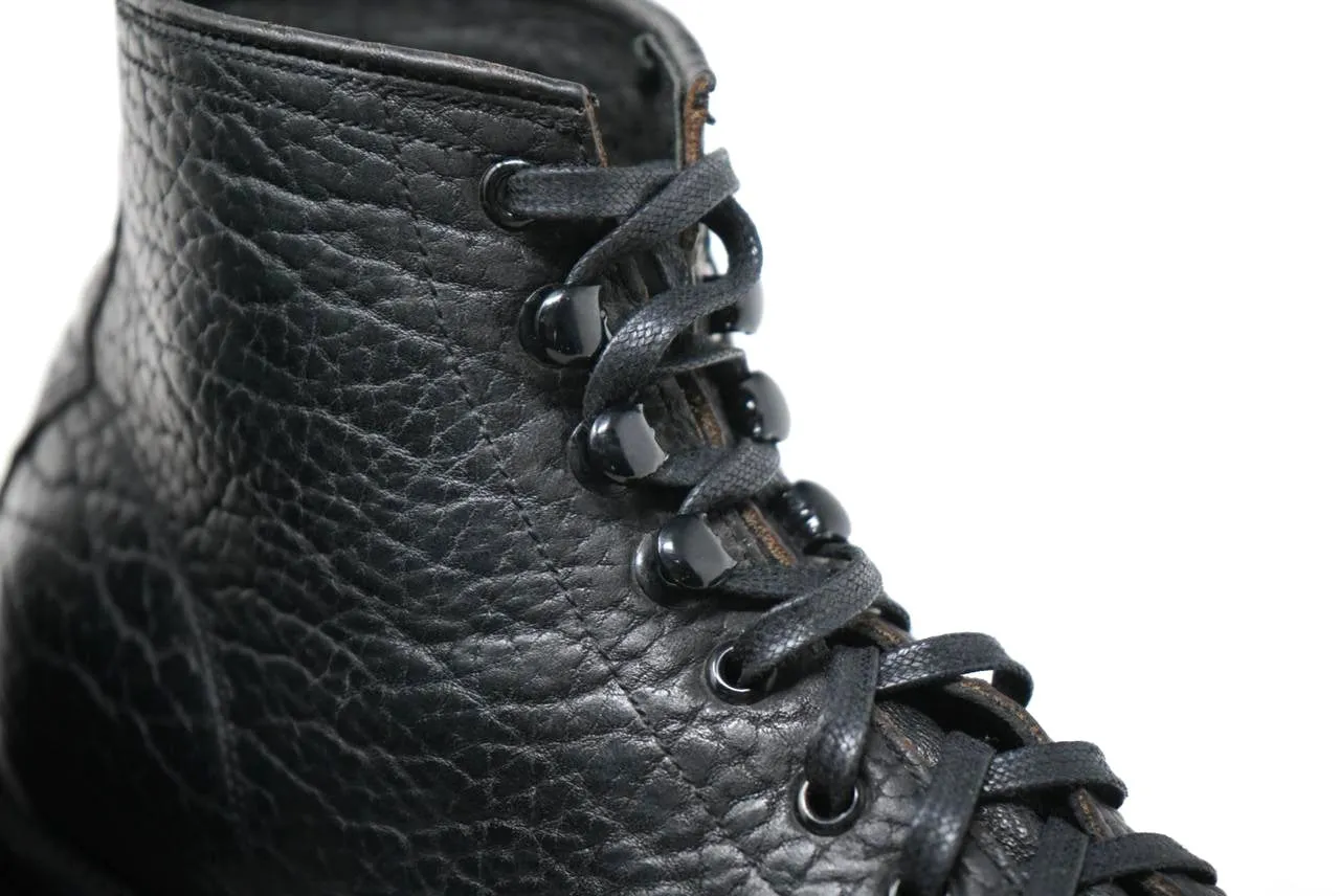 Archie Black Bull Hide Shoulder