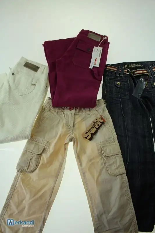 Armani, Diesel, D & G, Guess, Napapijri, mezcla de ropa de marca de niños