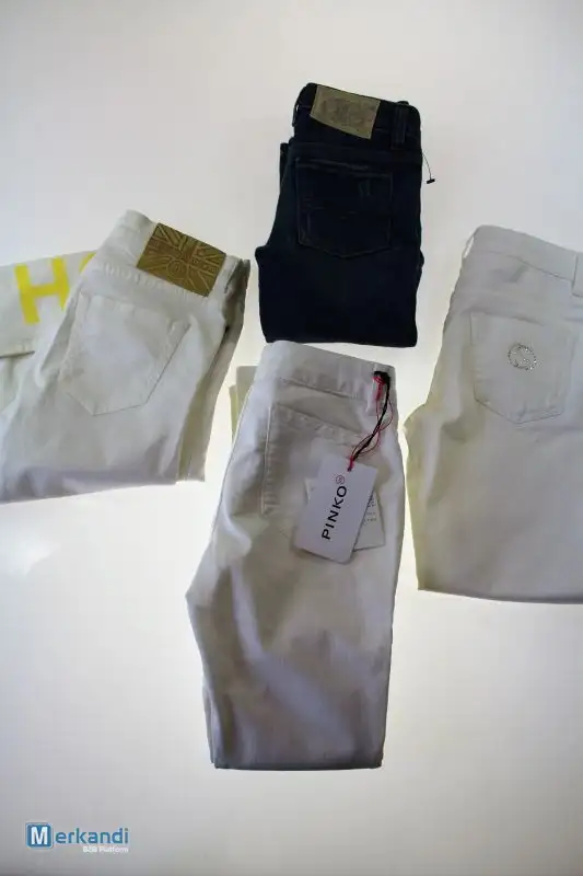 Armani, Diesel, D & G, Guess, Napapijri, mezcla de ropa de marca de niños