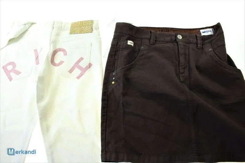 Armani, Diesel, D & G, Guess, Napapijri, mezcla de ropa de marca de niños