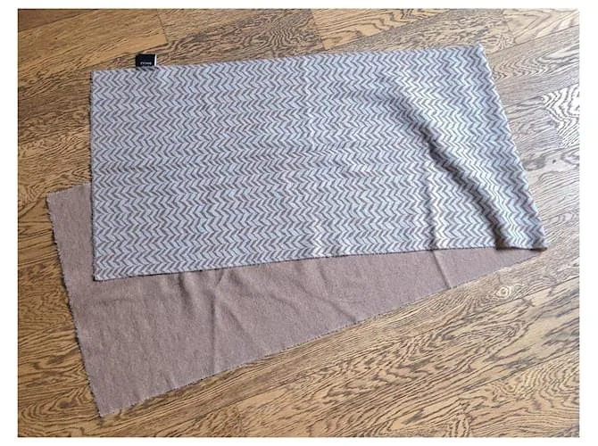 Autre Marque Boggi Milano robó bufanda nuevo Beige Marrón claro 