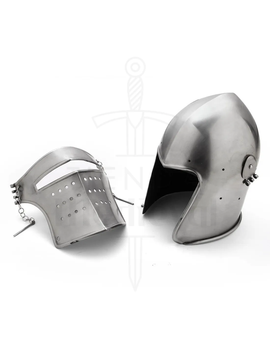 Bacinete medieval con visera desmontable, siglo XV