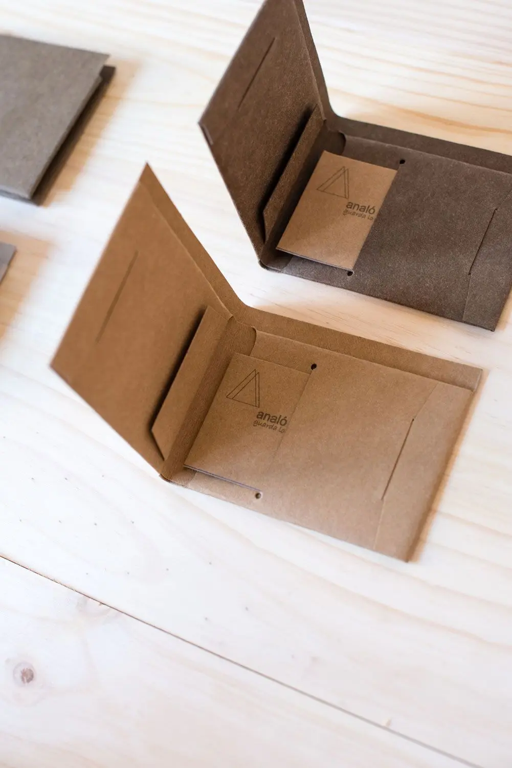 Billetera de papel lavable con monedero