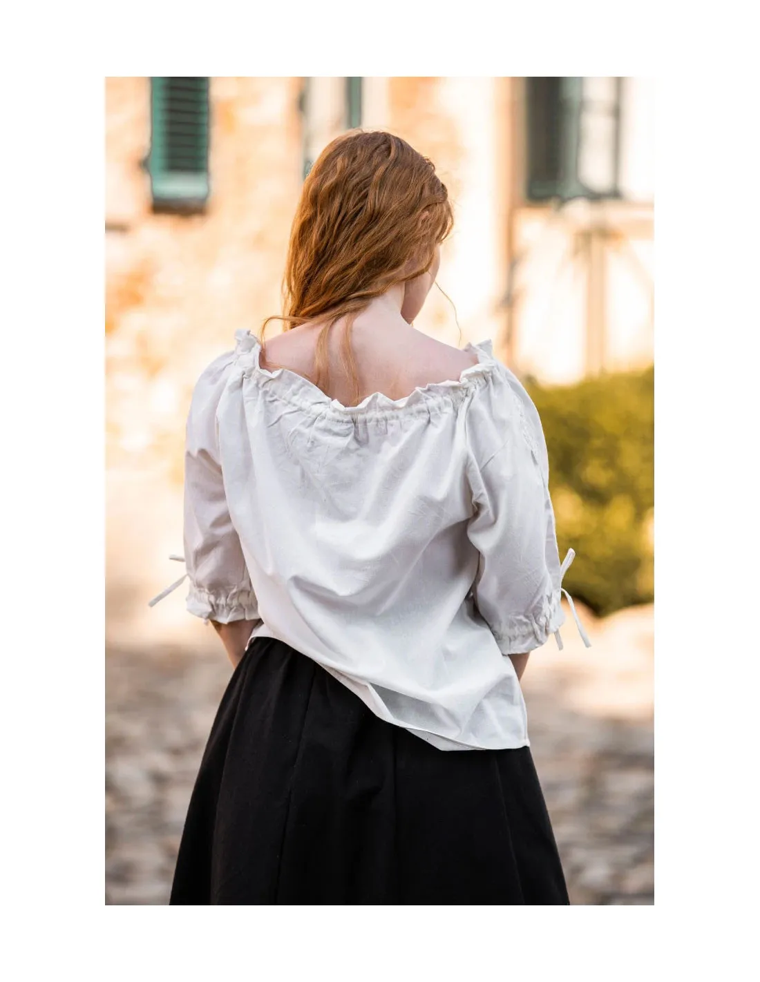 Blusa medieval manga corta modelo Sandra, blanco natural