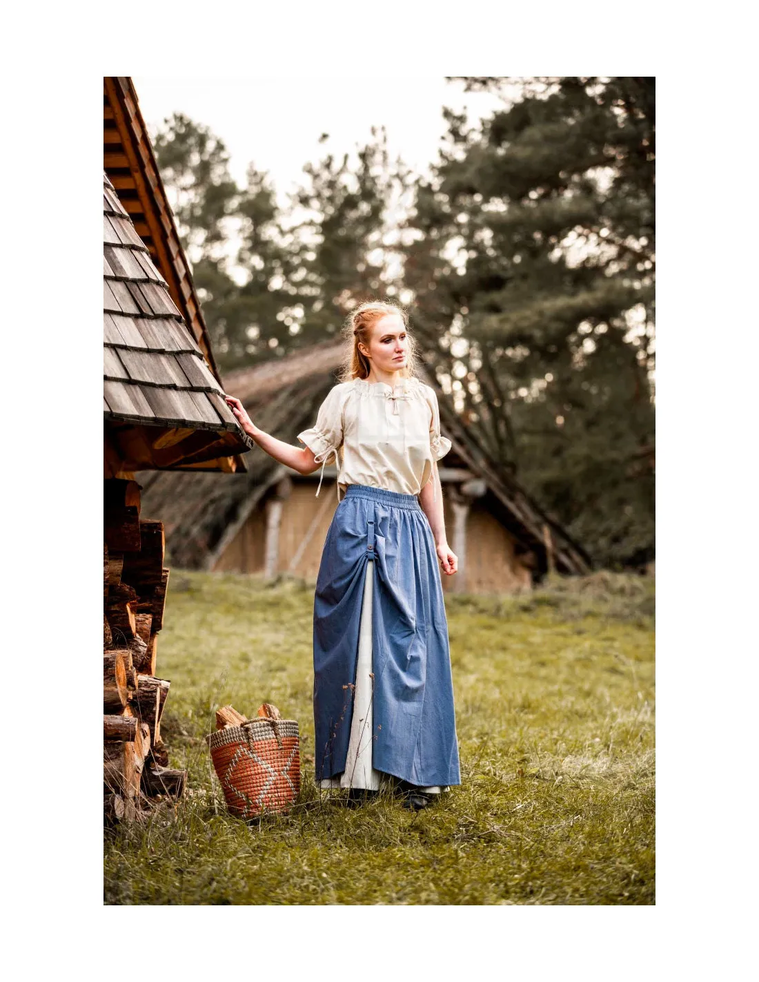 Blusa medieval manga corta modelo Verena, blanco natural