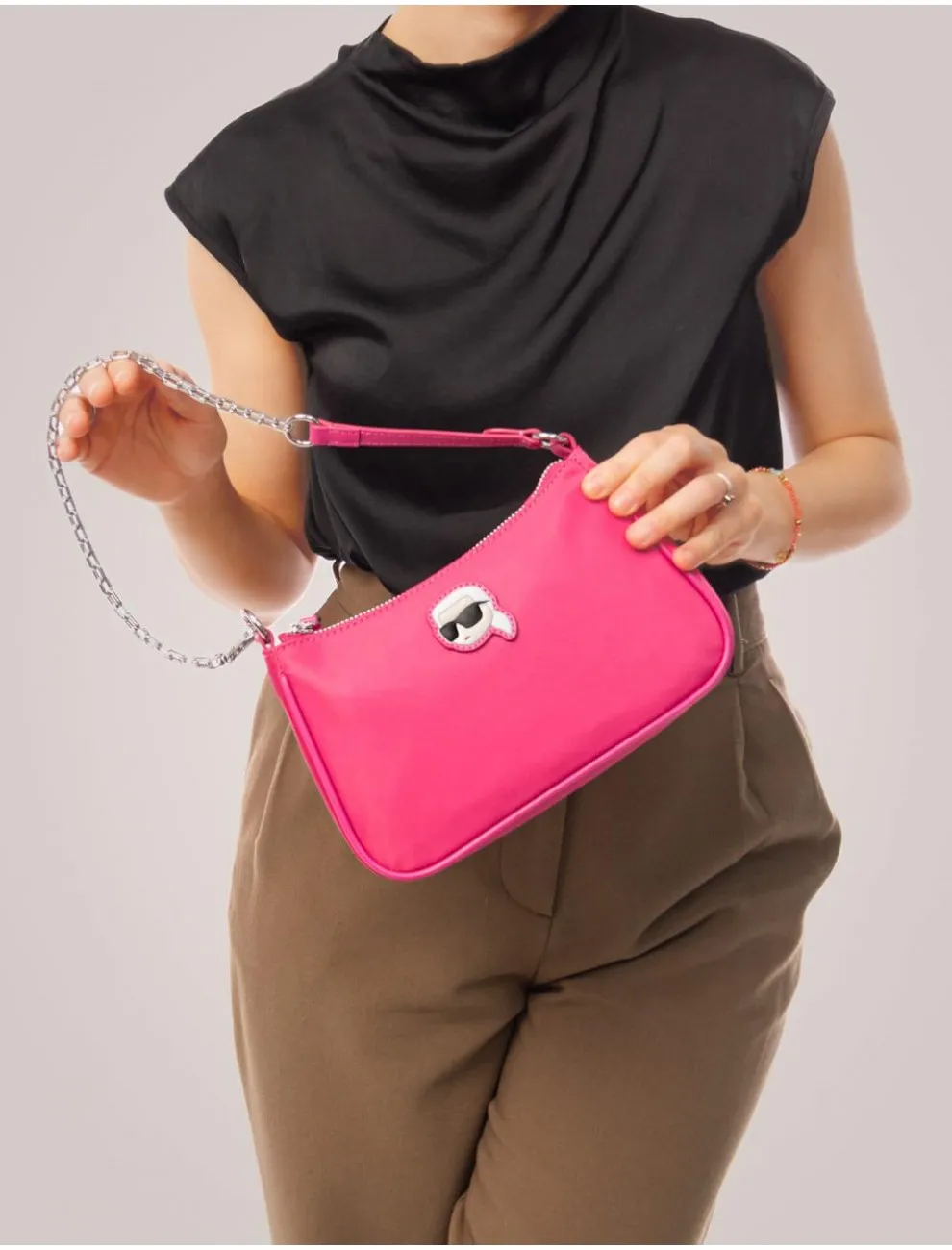 Bolso Karl Lagerfeld K/ikonik 2.0 Nylon Sm Zip Sb Fuxia