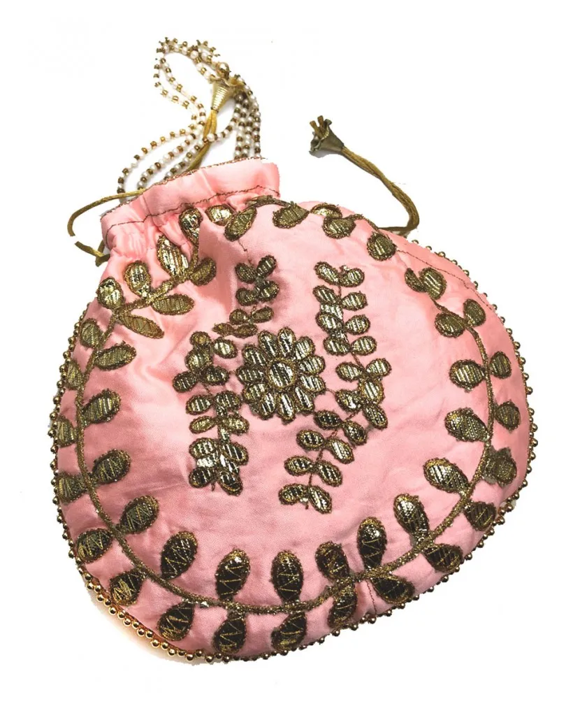 BOLSOS DE MUJER ROSAS CON LOS QUE SER LA INVITADA PERFECTA
