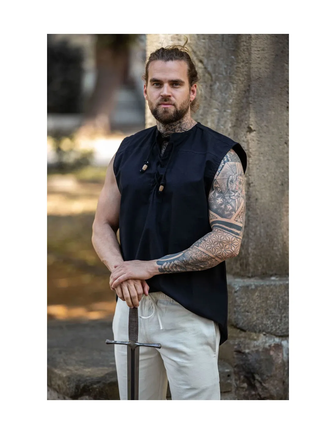 Camisa medieval negra sin mangas, modelo Jean
