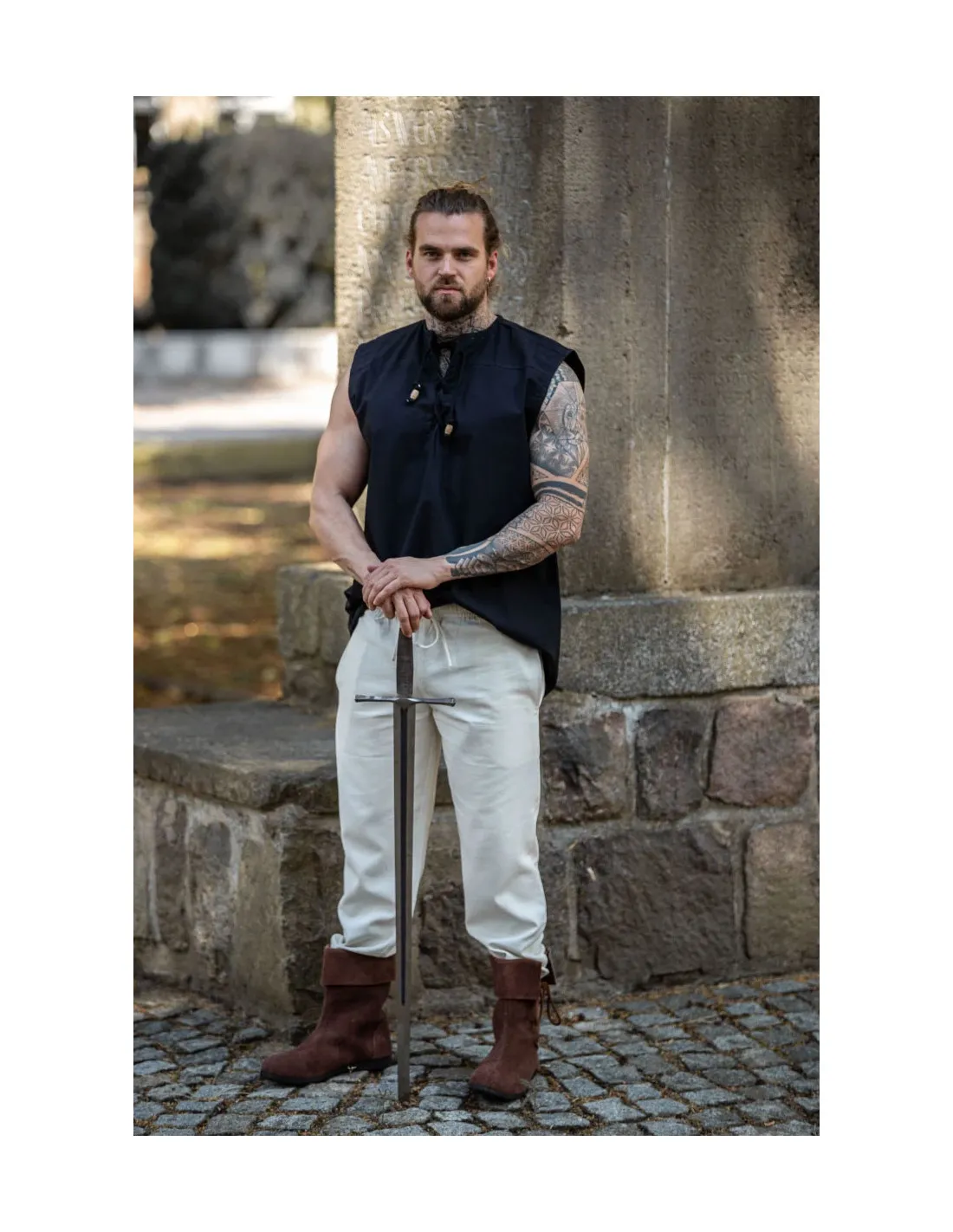 Camisa medieval negra sin mangas, modelo Jean