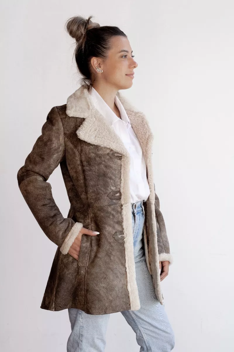 CAMPERA DE CUERO DE OVEJA DE MUJER  MODELO: SOL.C