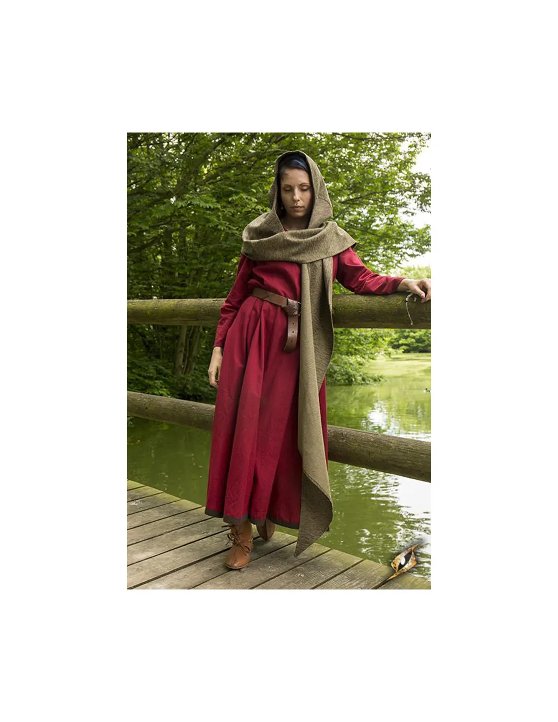 Capucha con chal medieval modelo Altaïr verde
