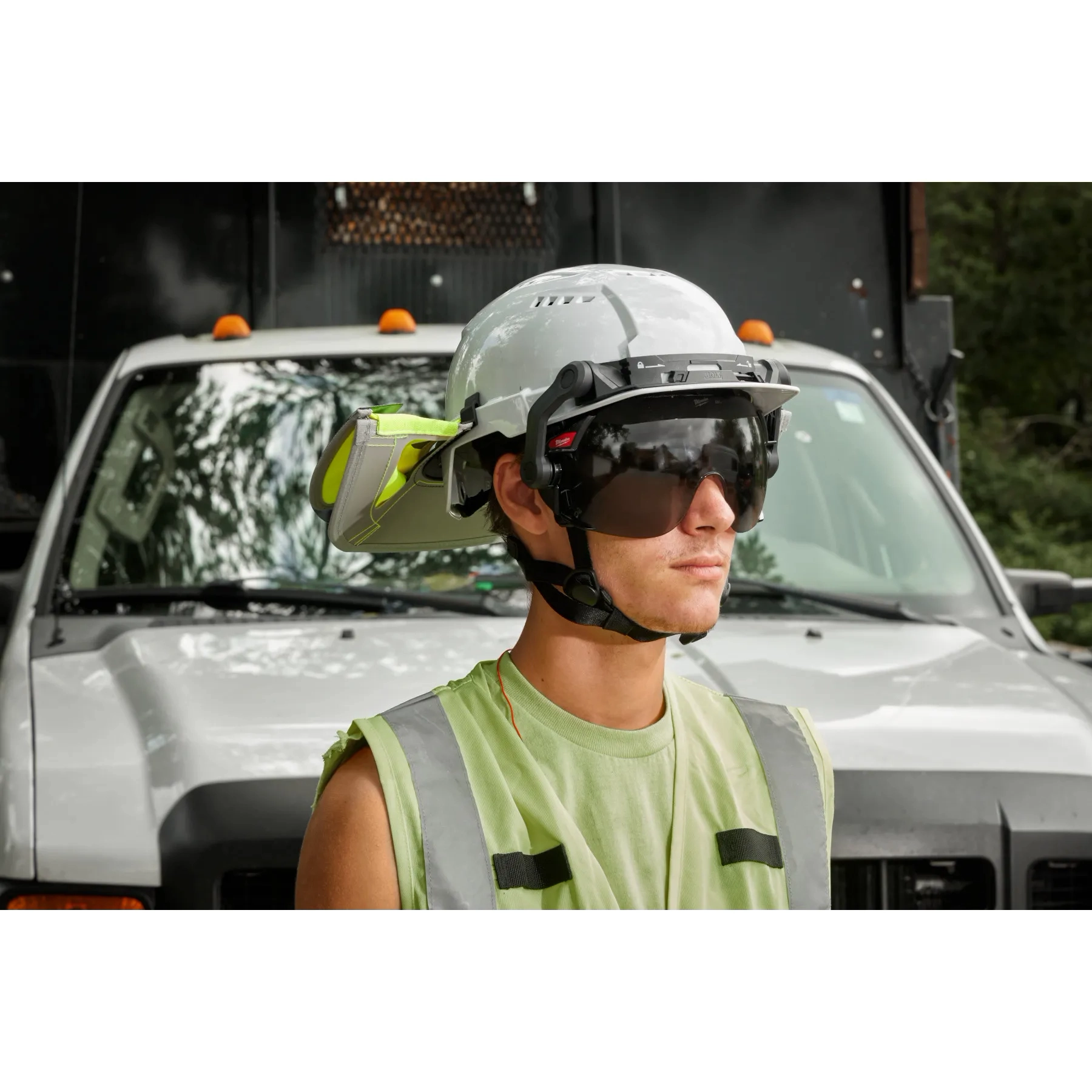 Casco de seguridad de ala delantera azul con ventilación (EE. UU.): Tipo 2, Clase C