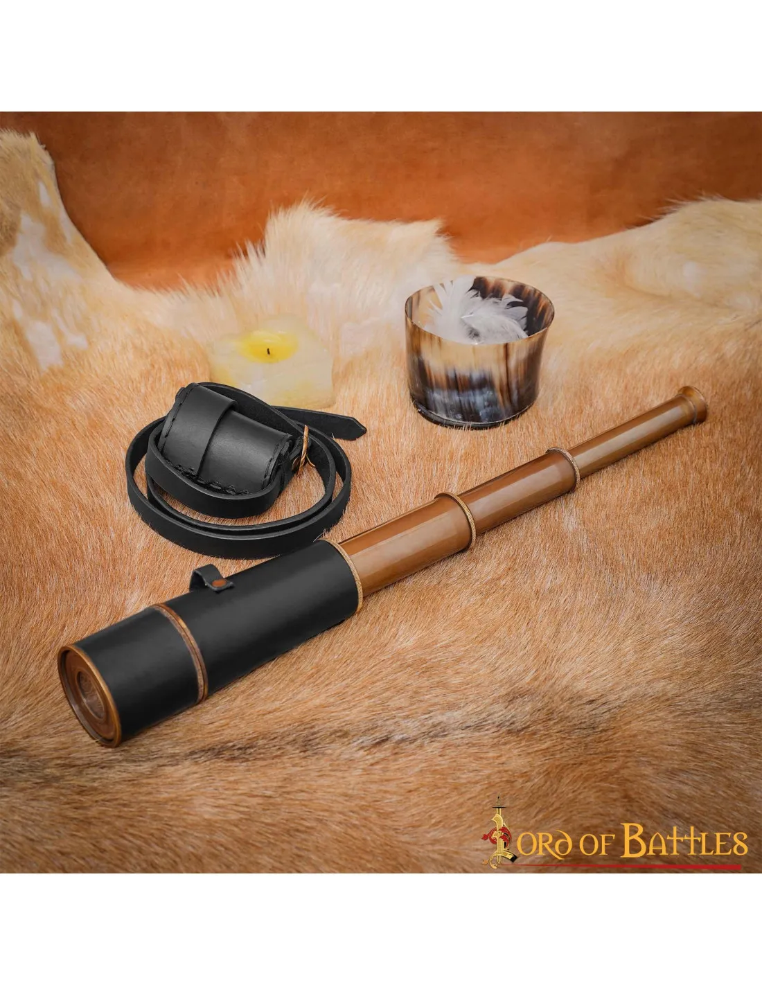 Catalejo medieval funcional latón con funda cuero (42,5 cm.)
