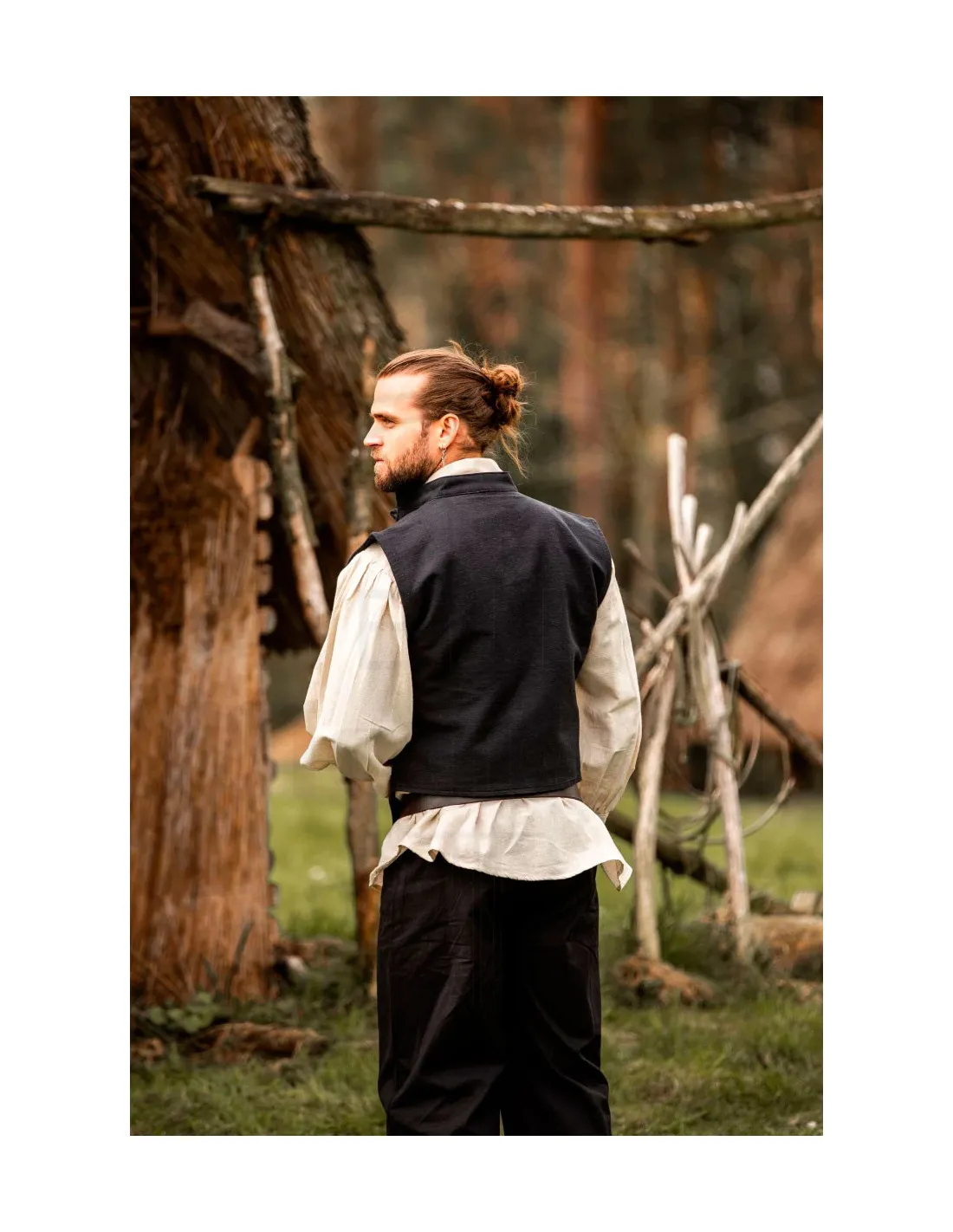 Chaleco medieval tejido a mano Irvin, negro