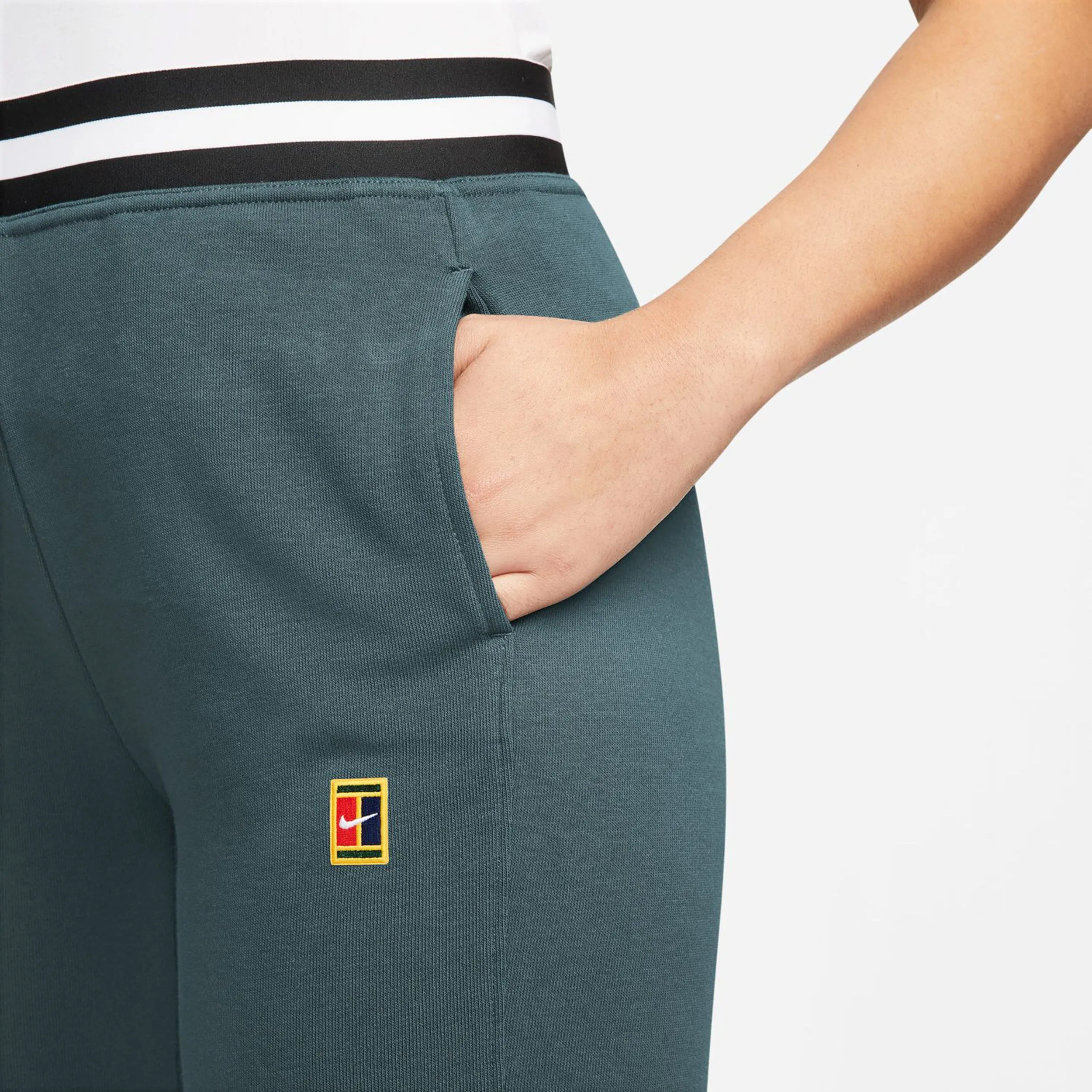 DRIFIT COURT HERITAGE FLEECE PANTALóN DE ENTRENAMIENTO MUJERES