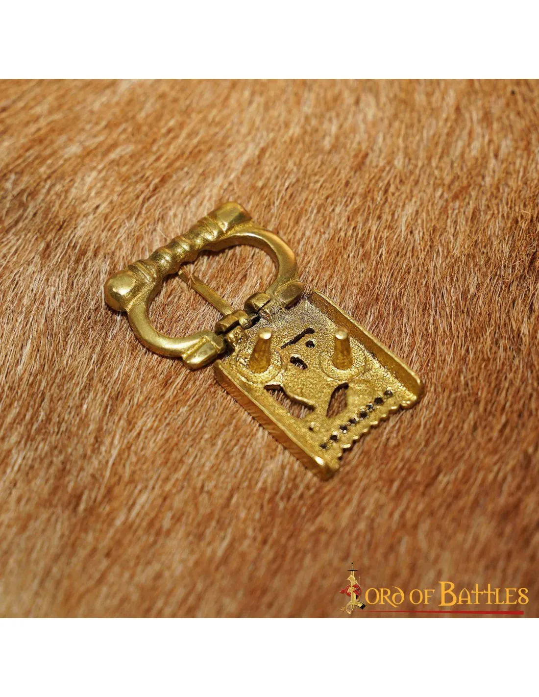 Hebilla medieval latón lobo (6,2 x 2,8 cm.)