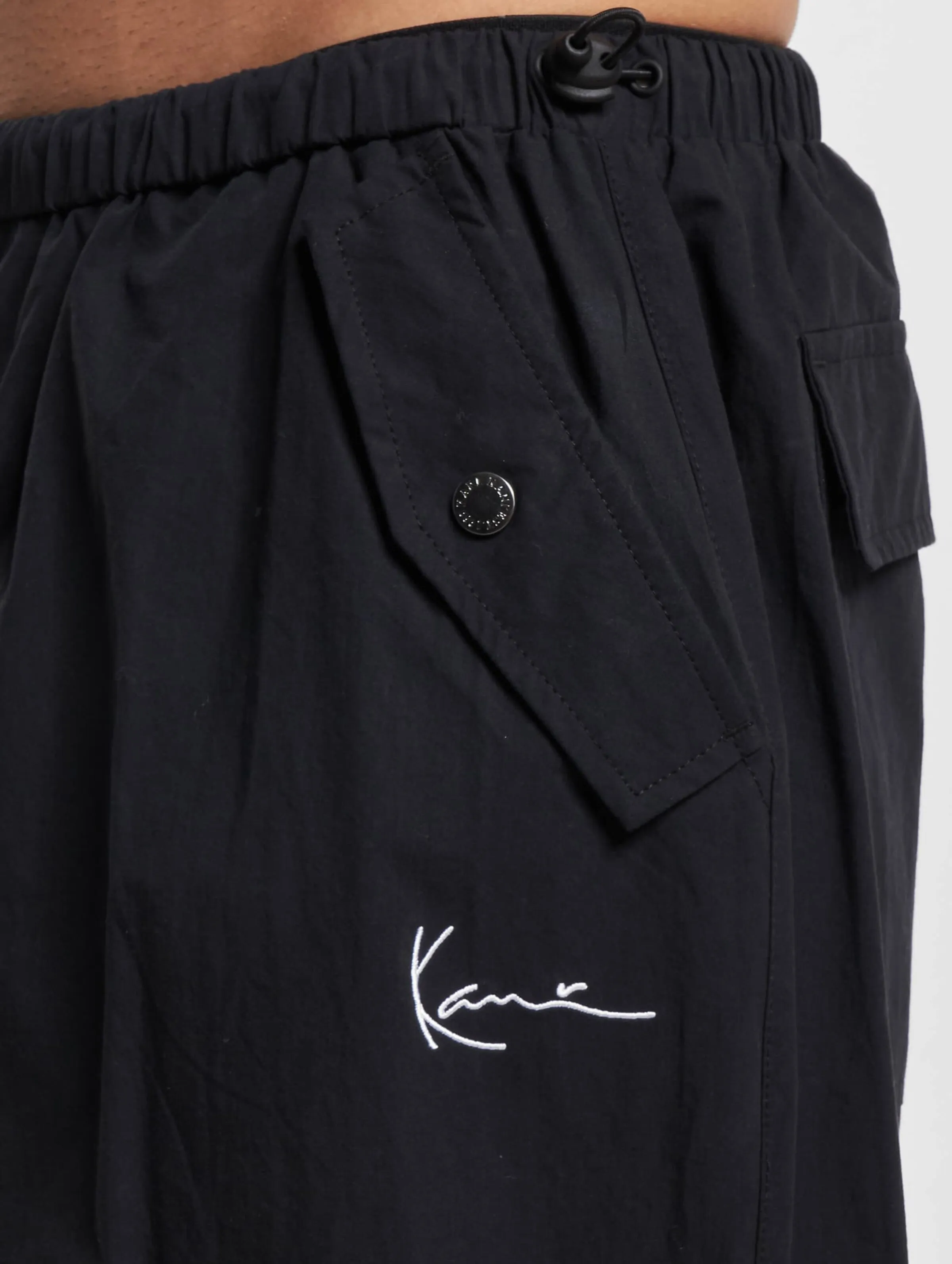 Karl Kani Small Signature