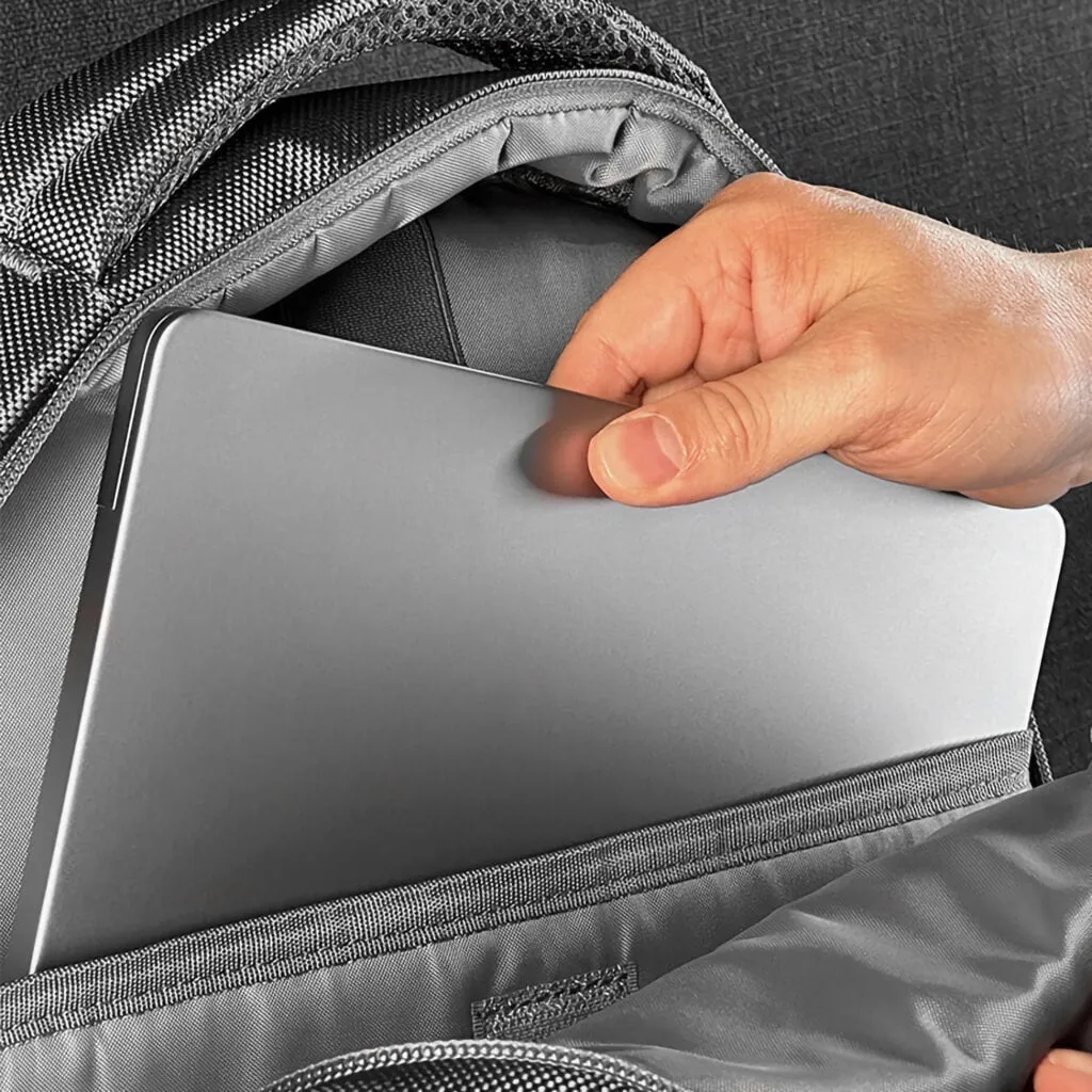 KLIP XTREME MOCHILA PARA LAPTOP 15.6 ARLES, KNB576