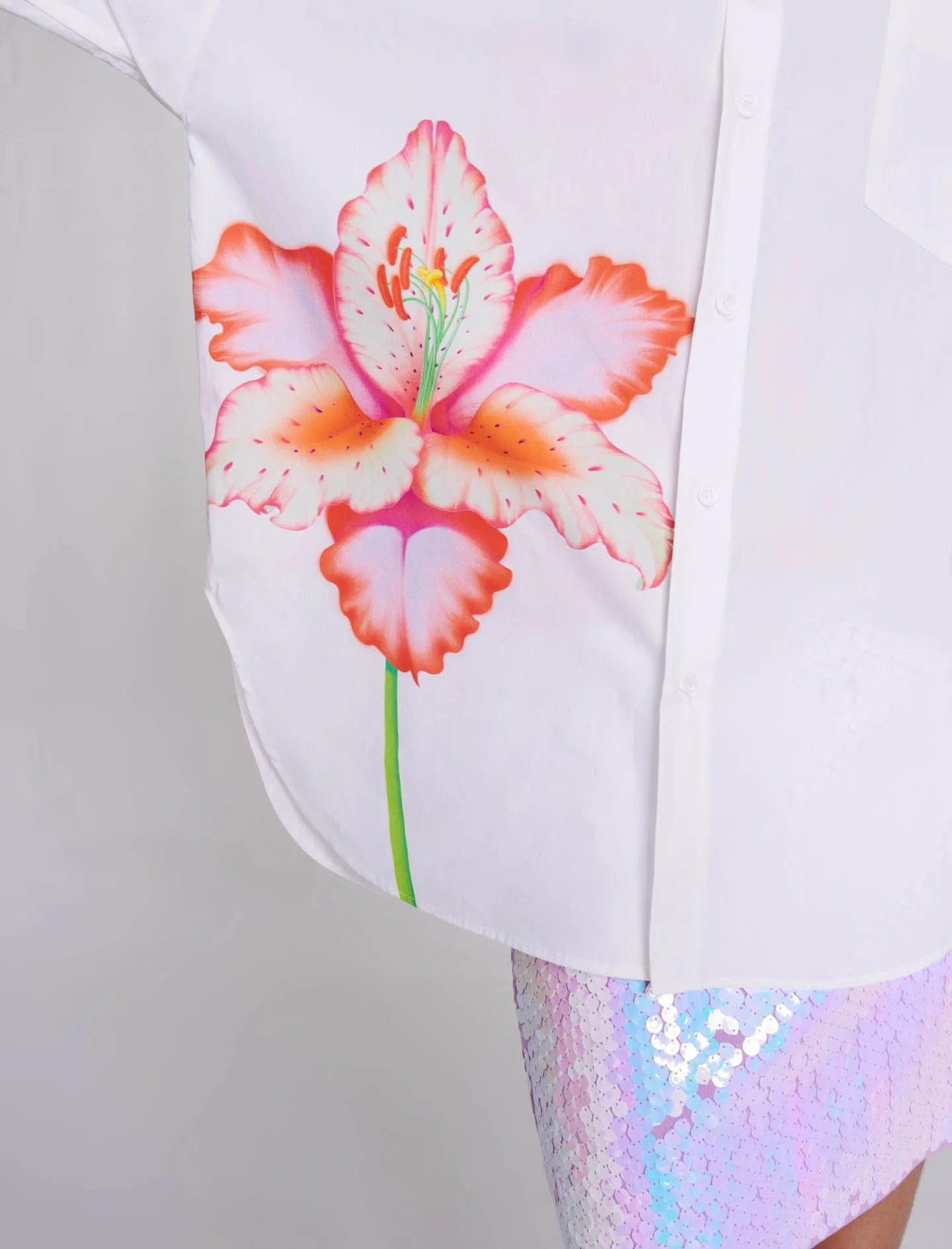 MAJE Camisa holgada de algodón estampada en blanco