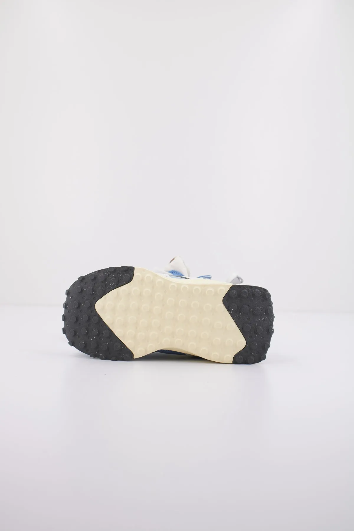 NEW BALANCE INSPIRED