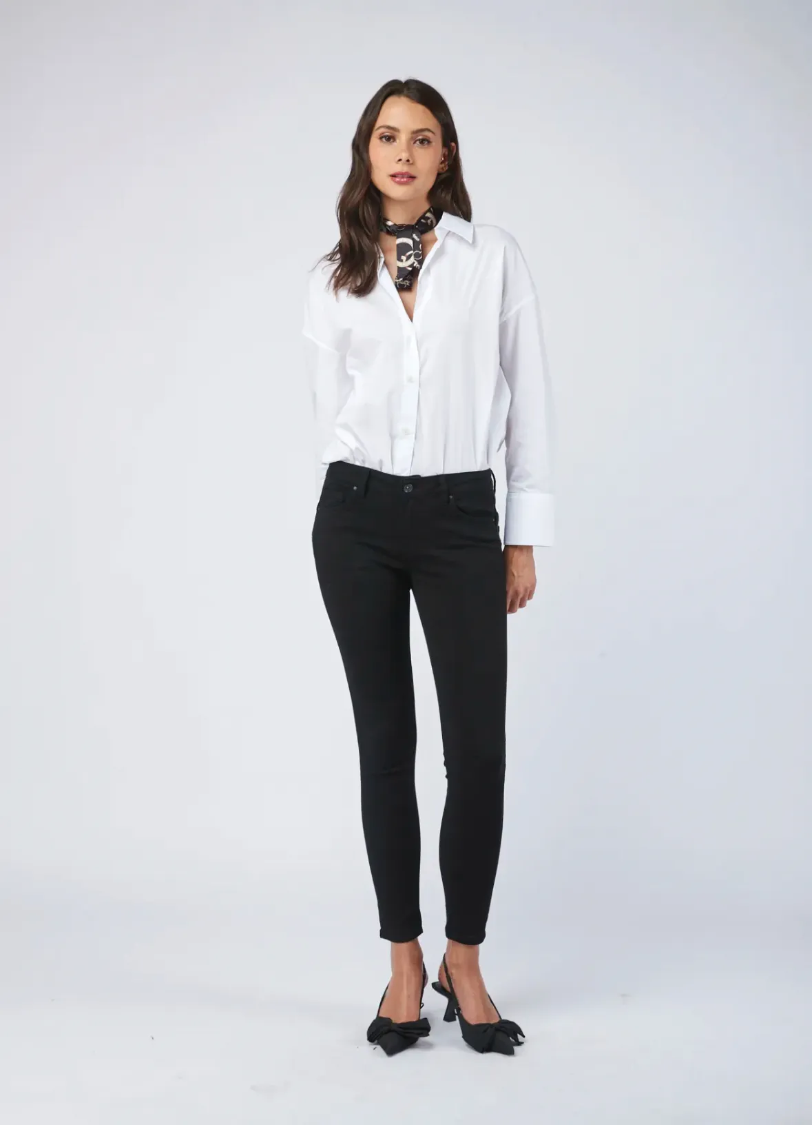 Pantalón Pitillo BÁSICO – Negro