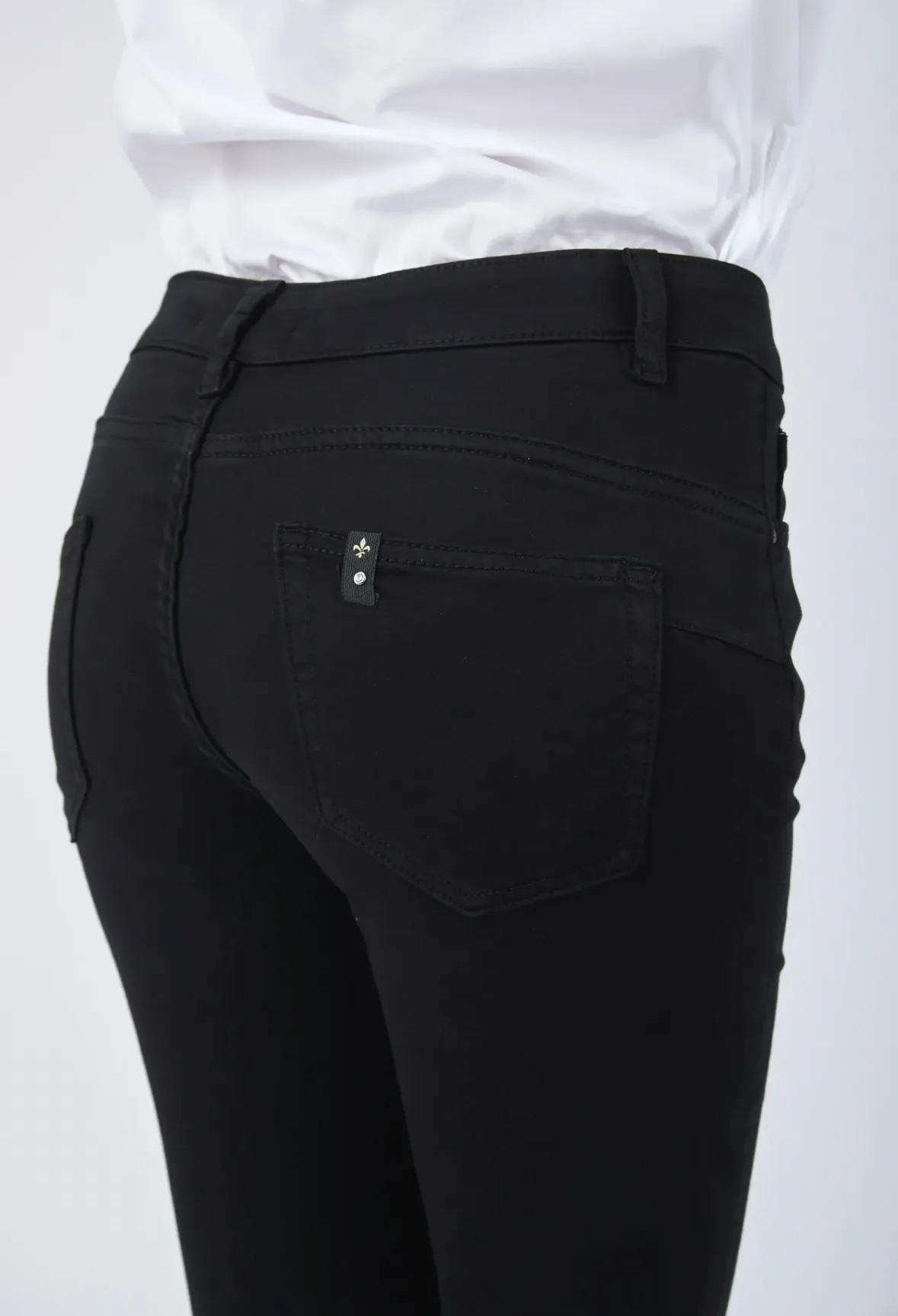 Pantalón Pitillo BÁSICO – Negro