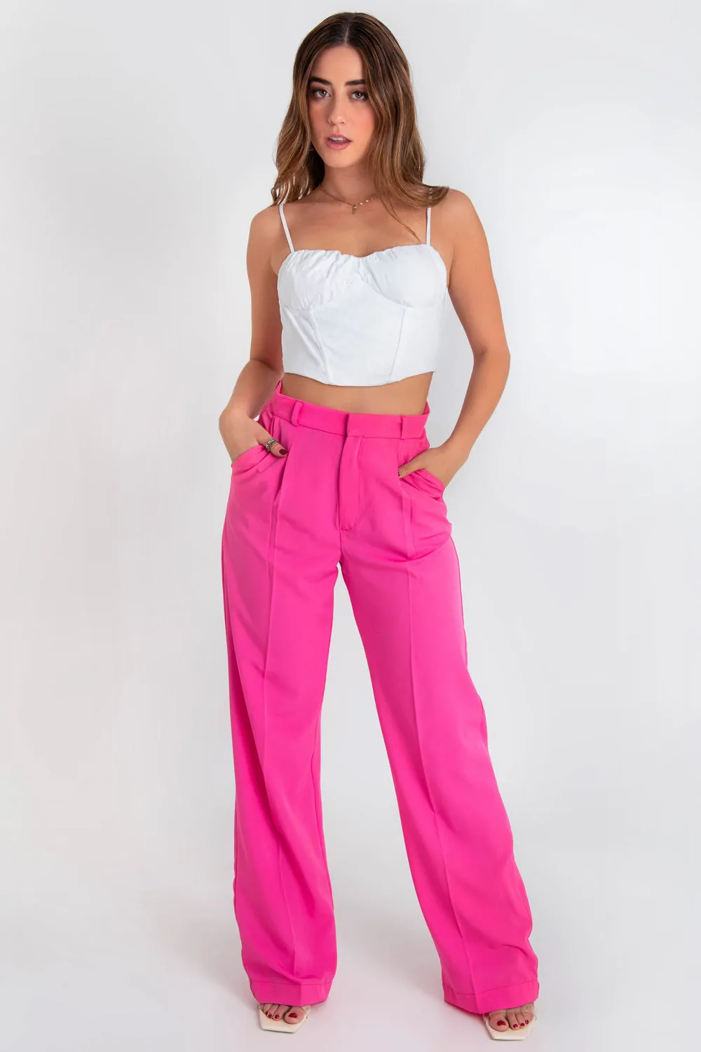 Pantalón wide leg con pinzas tiro alto