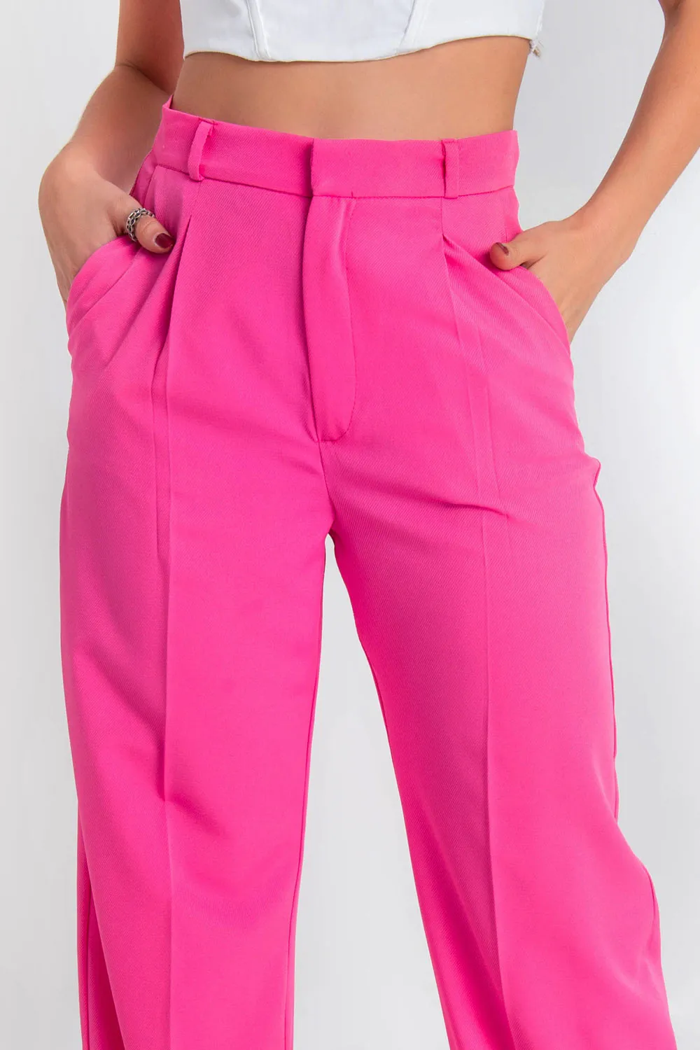 Pantalón wide leg con pinzas tiro alto