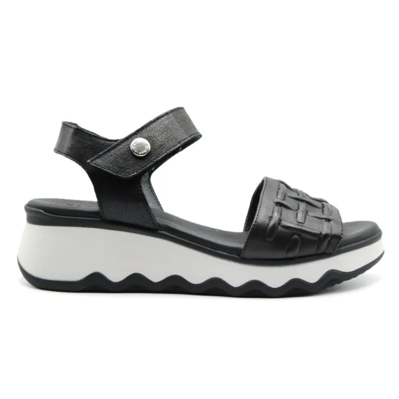 PAULA URBAN 5473 NEGRO Y BLANCO SANDALIA CUñA VELCRO MUJER