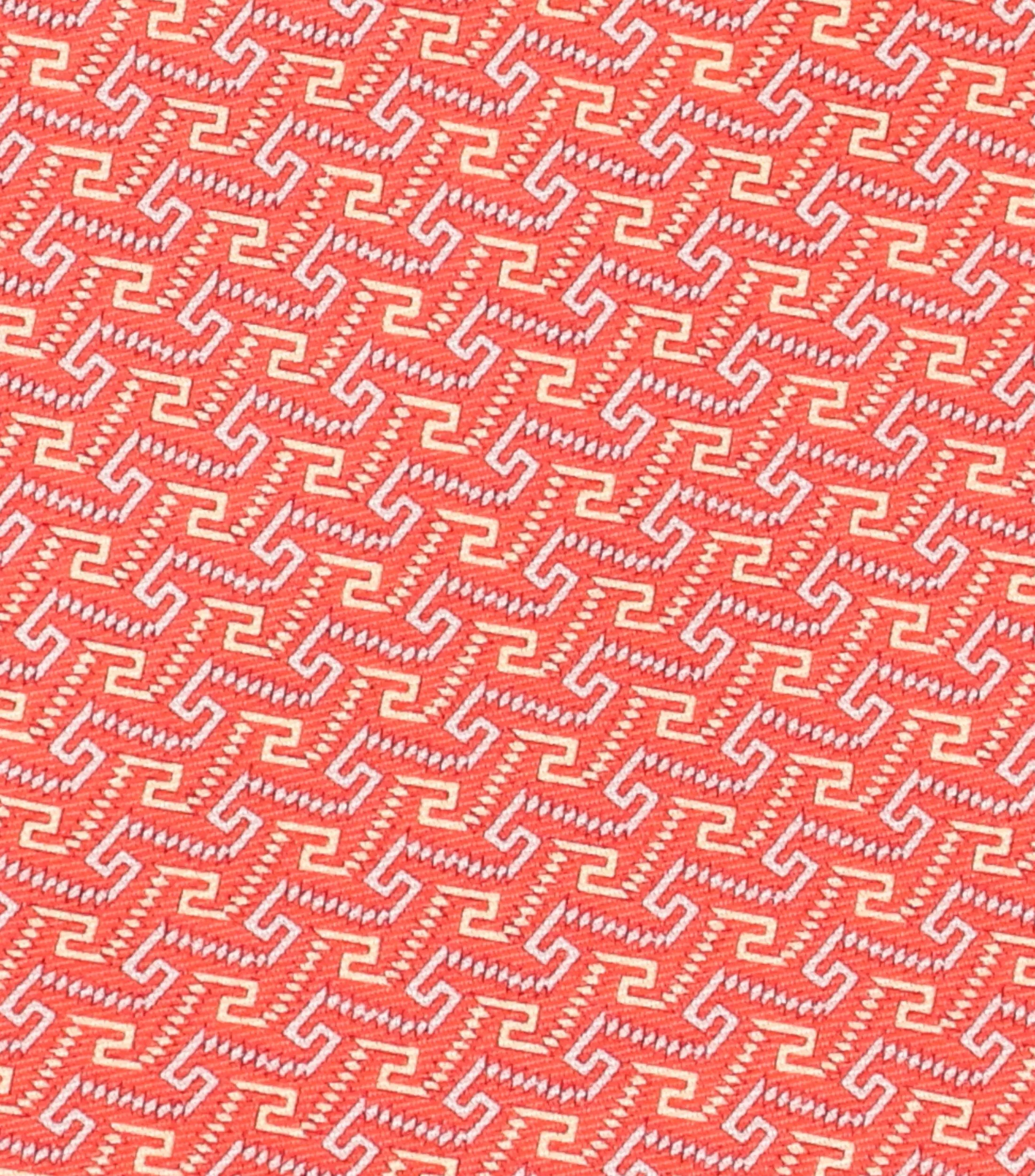 Pineda Covalin Corbata Ancha en Seda Coral con Grecas
