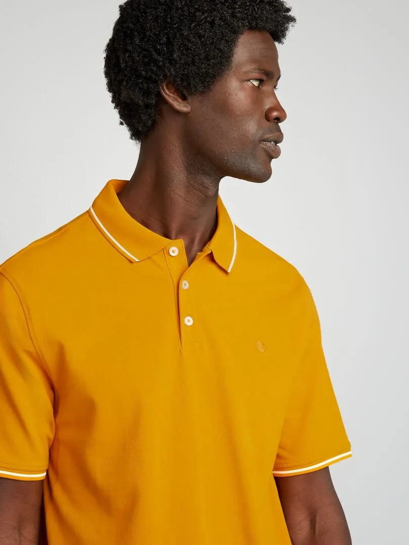 POLO DE PIQUé DE ALGODóN CON BORDADO EN EL PECHO  AMARILLO