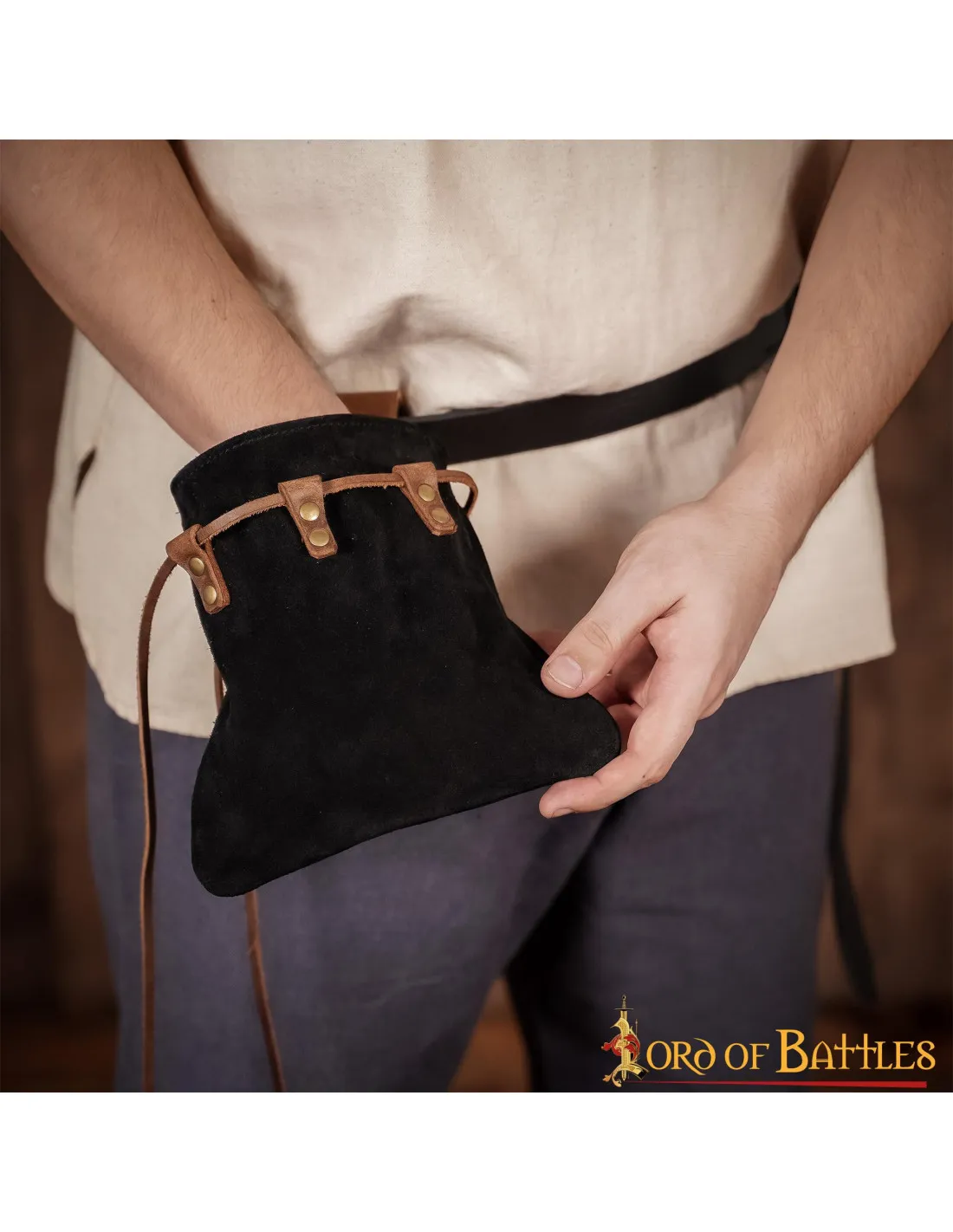 Riñonera medieval cierre cordón, cuero ante genuino