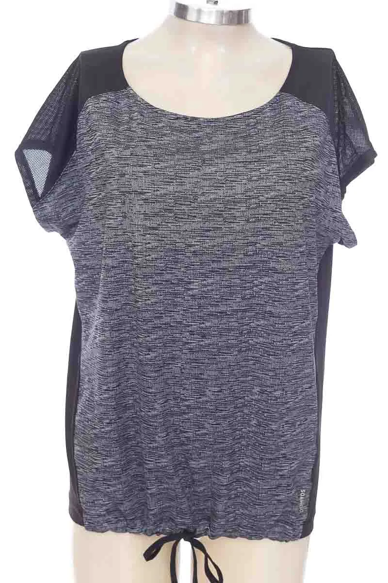 ROPA DEPORTIVA / SALIDA DE BAñO COLOR NEGRO  DOMYOS