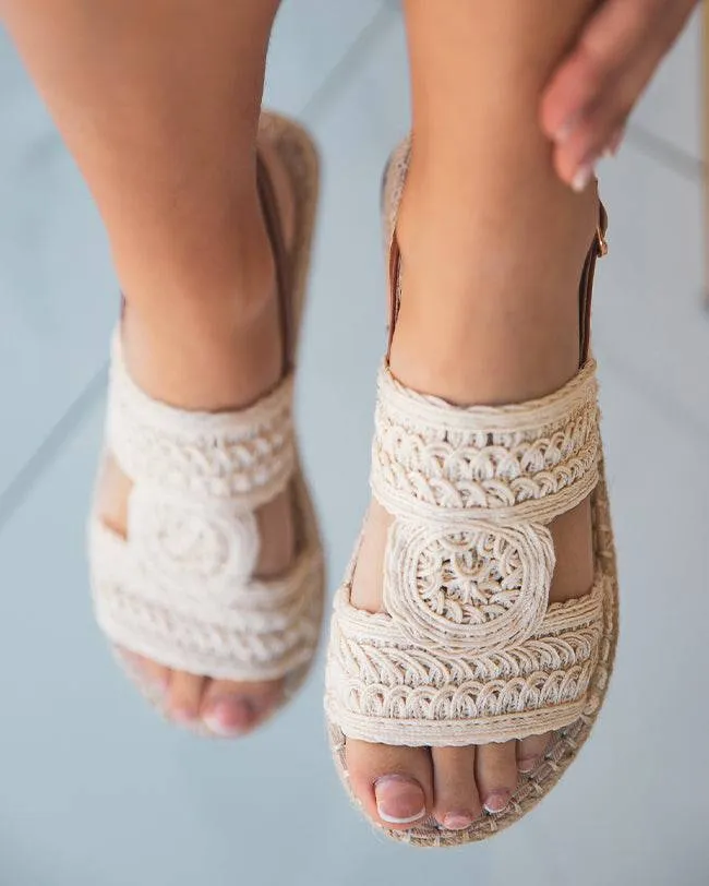 SANDALIA DE PLATAFORMA PARA MUJER CóMODA CON ENCAJE EN BEIGE  LOUNA
