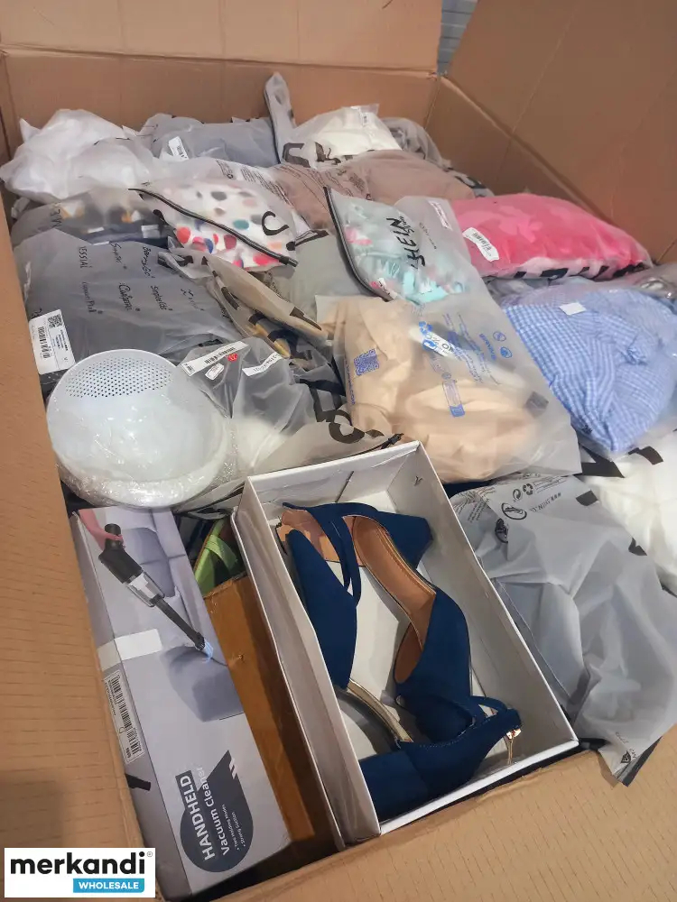 SHEIN venta al por mayor de ropa de mujer para hombre mezcla de niños grado B outlet en Polonia