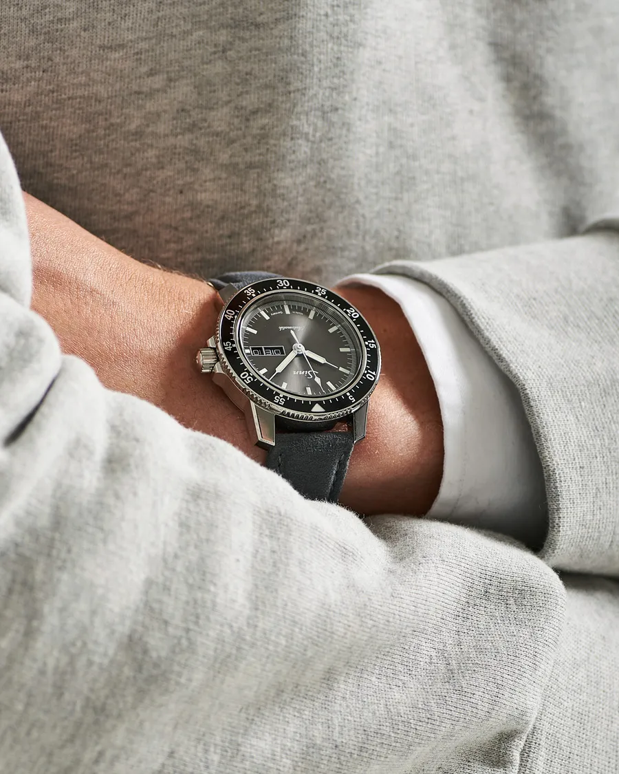 Sinn 104 I A Pilot Watch 41mm Alcantara Strap Grey