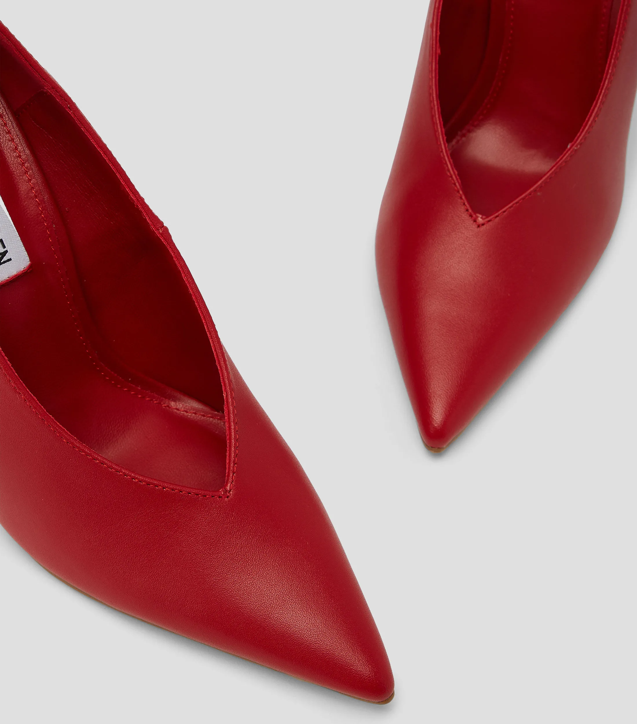 Steve Madden Zapatillas pump Sedona con tacón alto cuadrado Mujer