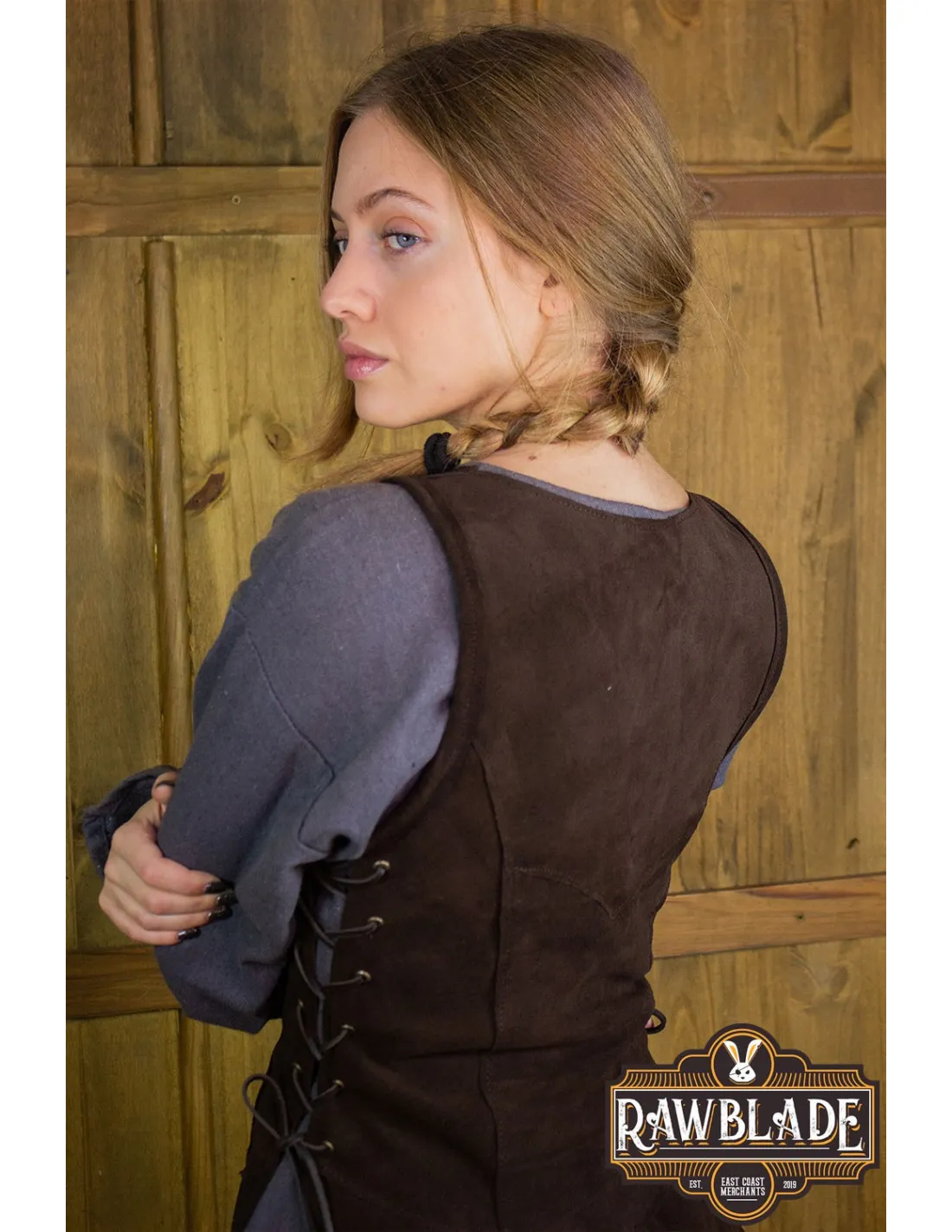 TABARDO MEDIEVAL JOANNE EN PIEL DE SERRAJE  MARRóN