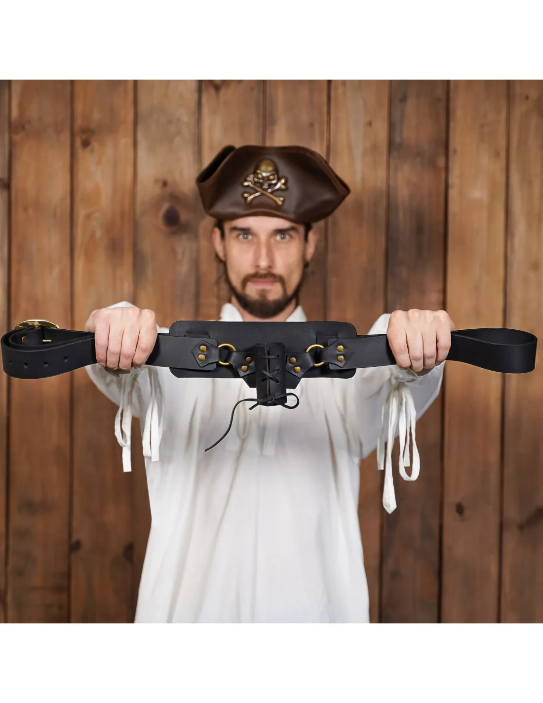 Tahalí medieval cuero con cinturón, para espadas.