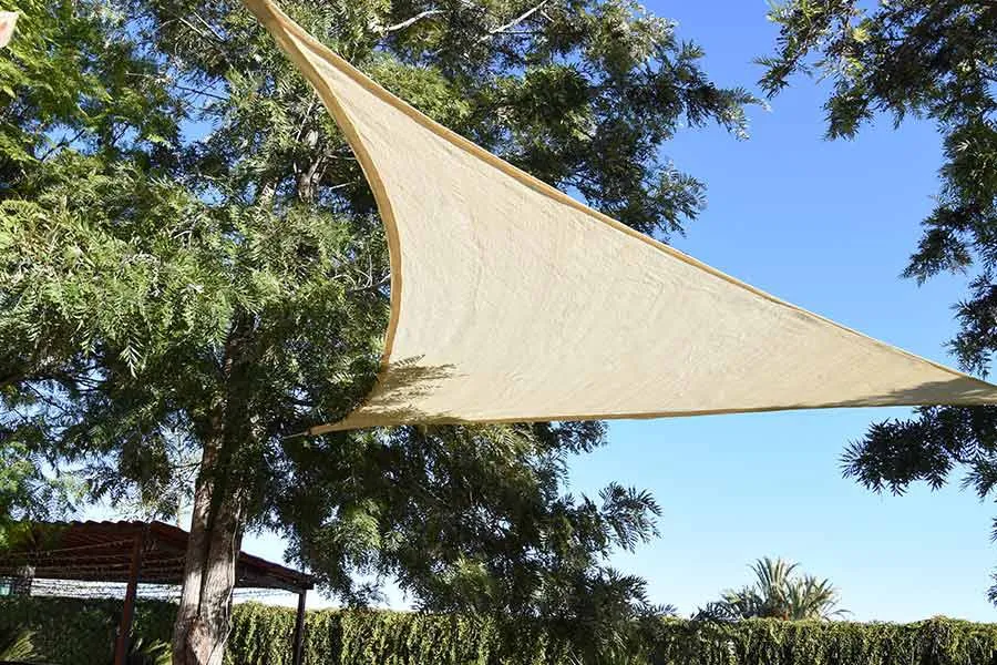 Toldo Vela Triangular Beige 5x5m Faura