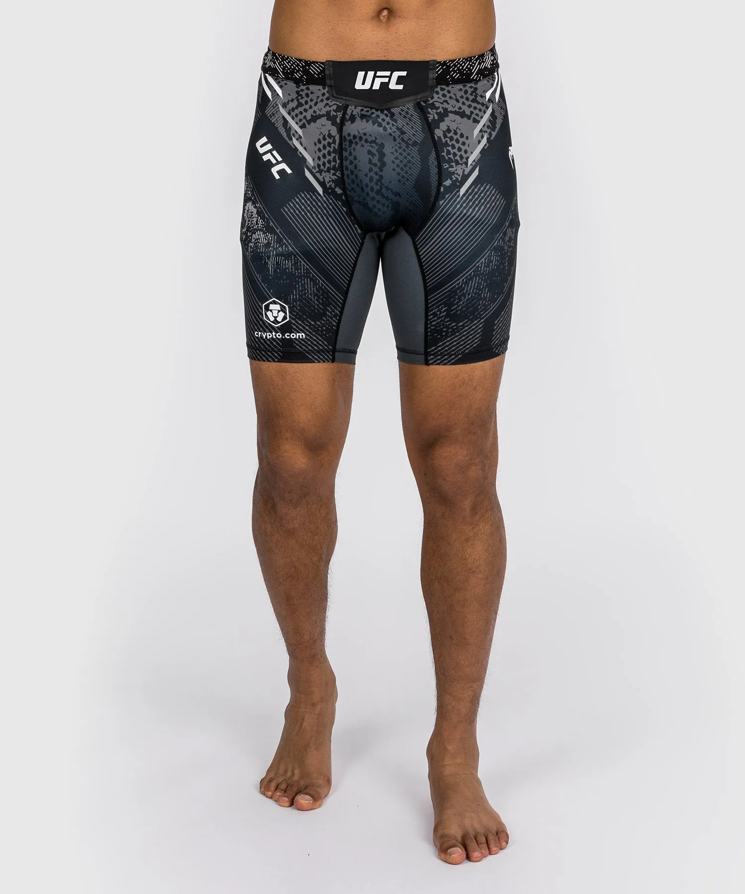 UFC ADRENALINE BY VENUM AUTHENTIC FIGHT NIGHT PANTALóN CORTO VALE TUDO PARA HOMBRE  NEGRO