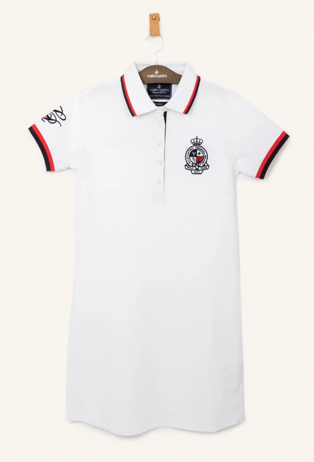 Vestido modelo escudo blanco