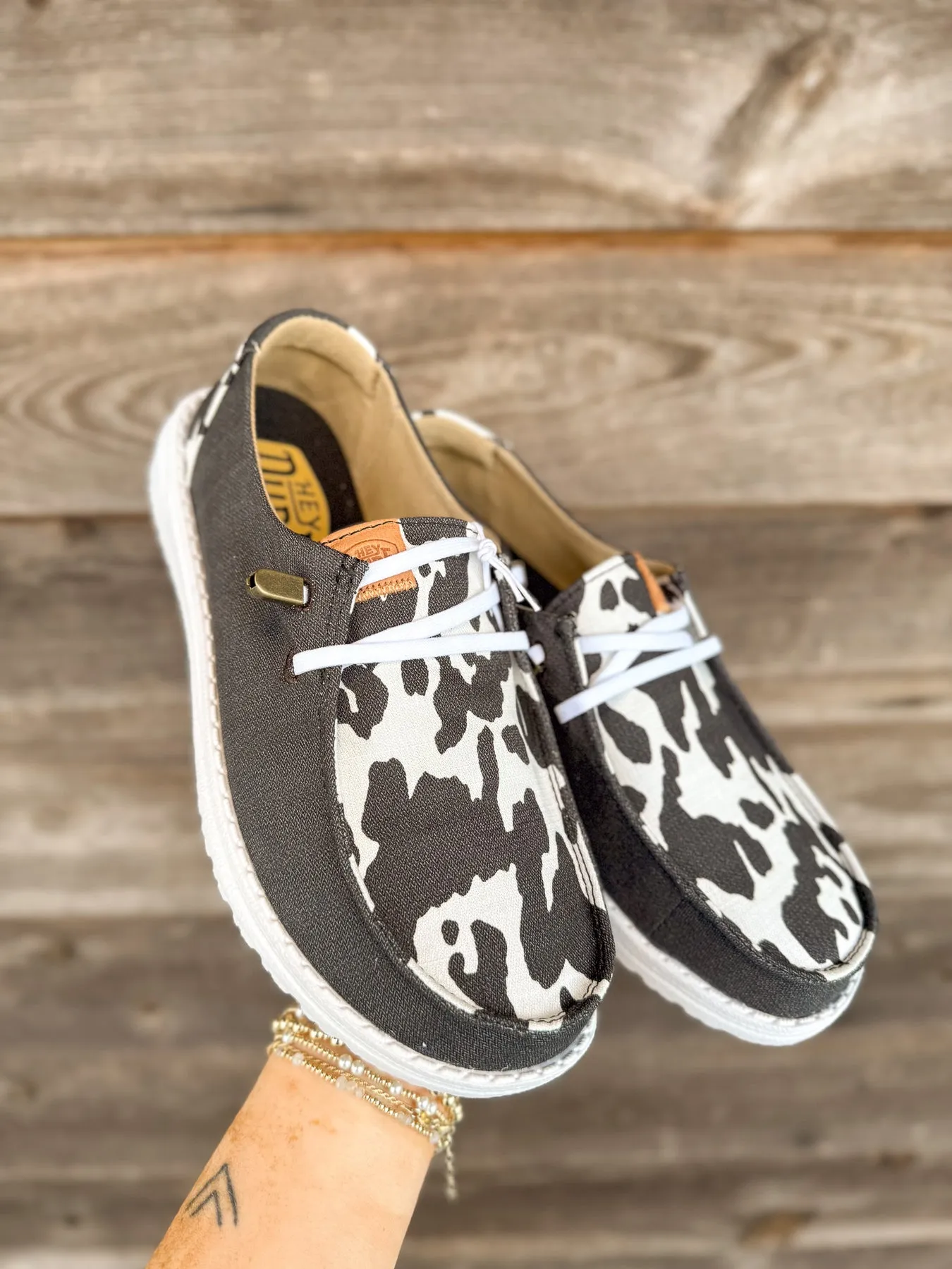 WOMEN'S HEY DUDE WENDY ANIMAL BLACK COW