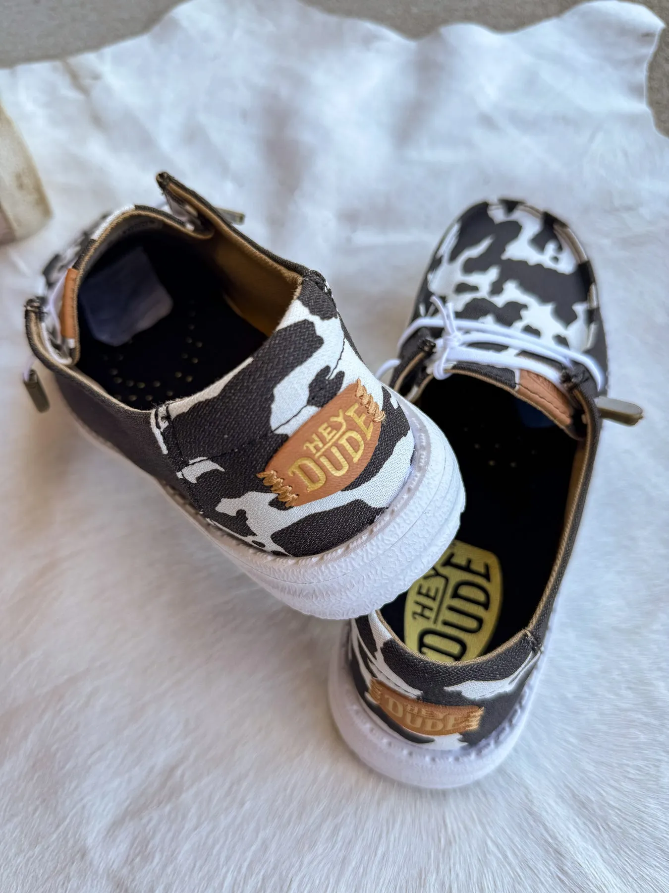 WOMEN'S HEY DUDE WENDY ANIMAL BLACK COW