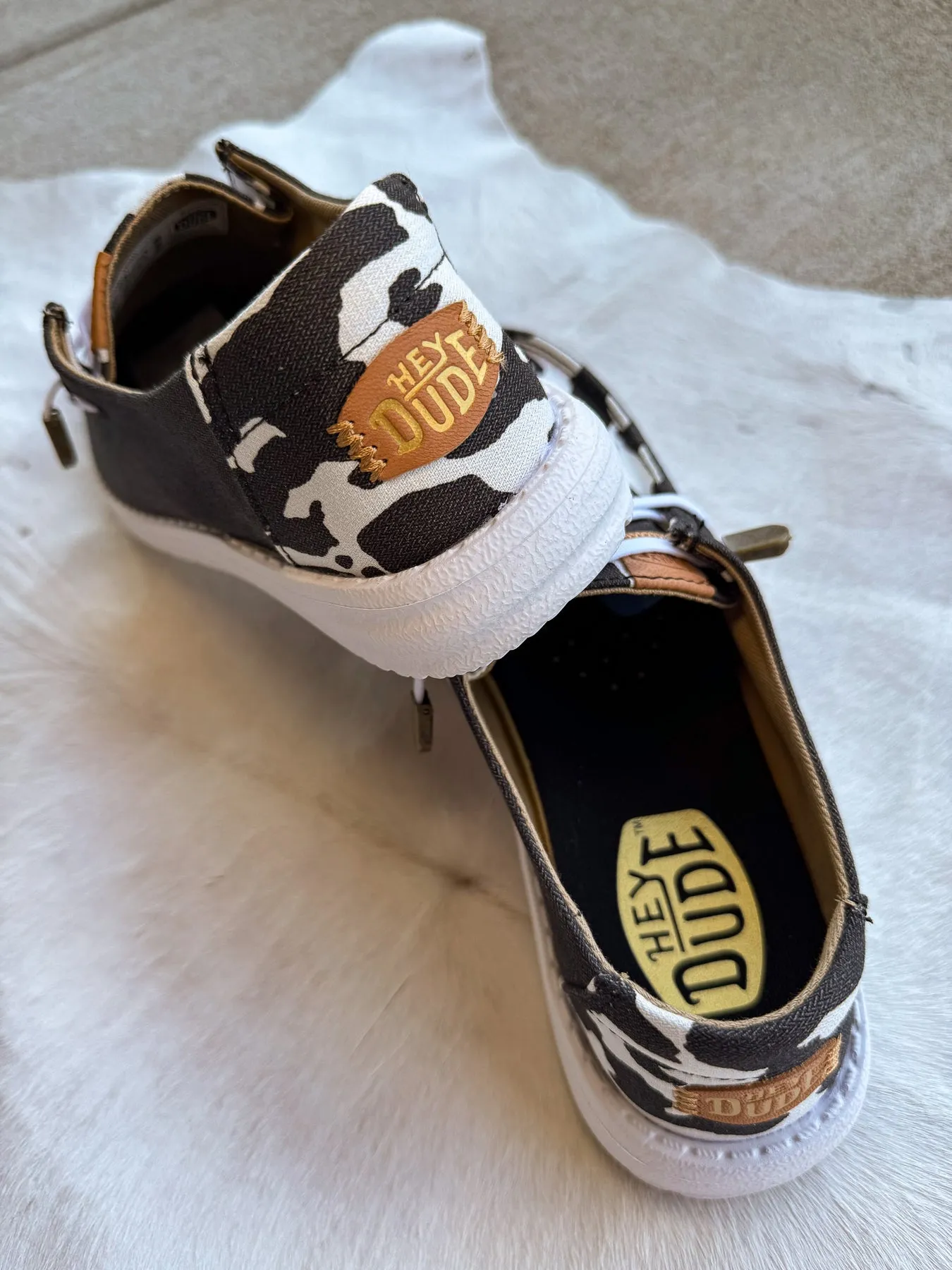 WOMEN'S HEY DUDE WENDY ANIMAL BLACK COW