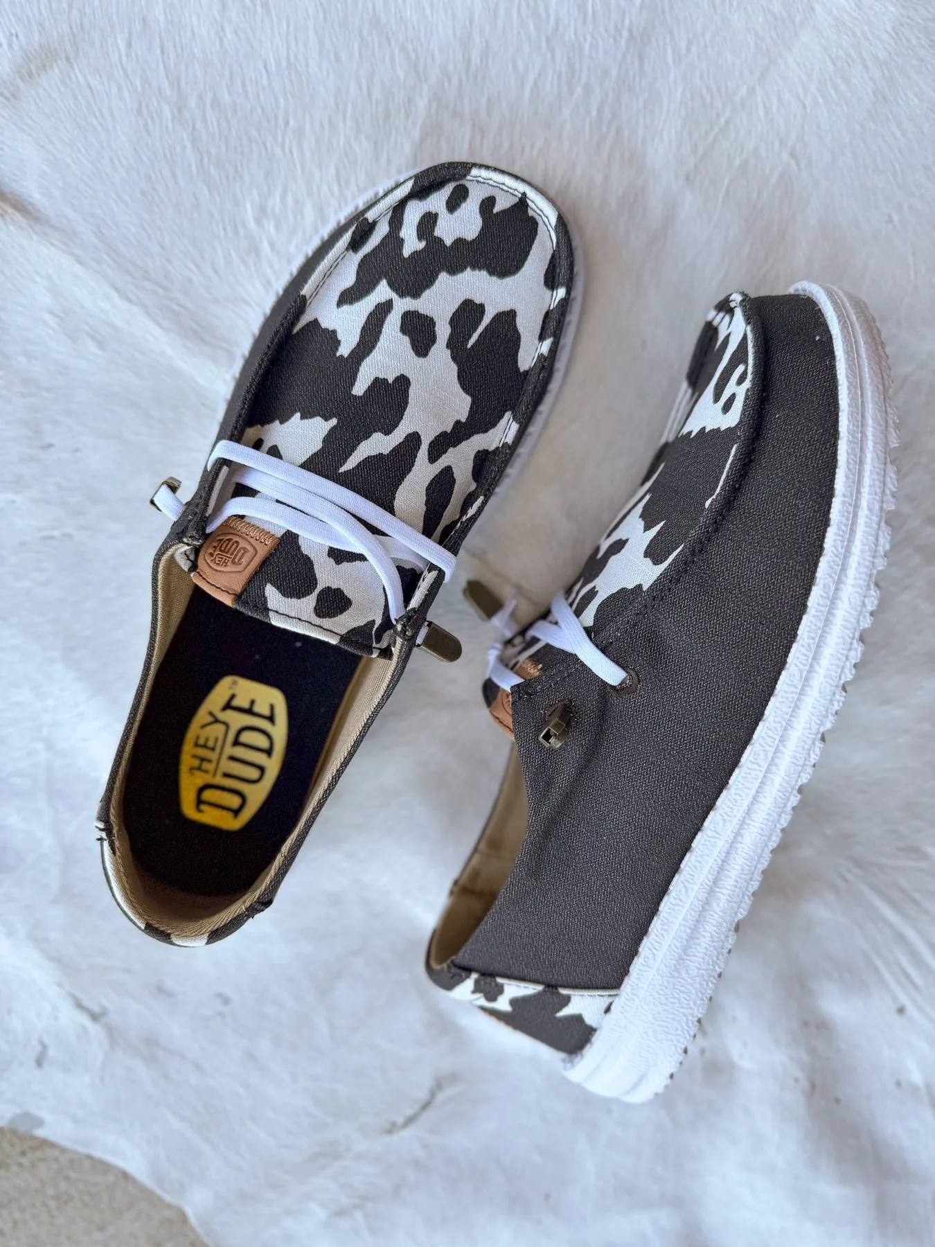 WOMEN'S HEY DUDE WENDY ANIMAL BLACK COW