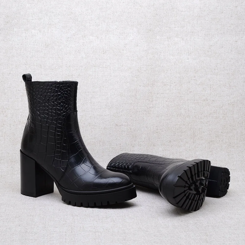 Xana C Black