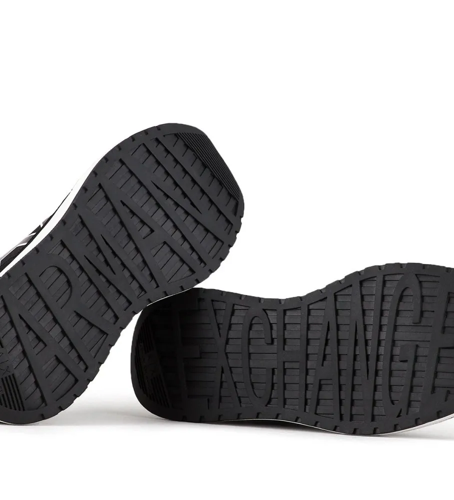 Zapatillas contraste negro