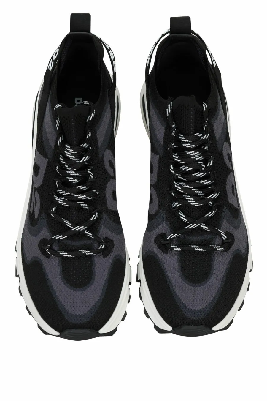 Zapatillas negras 